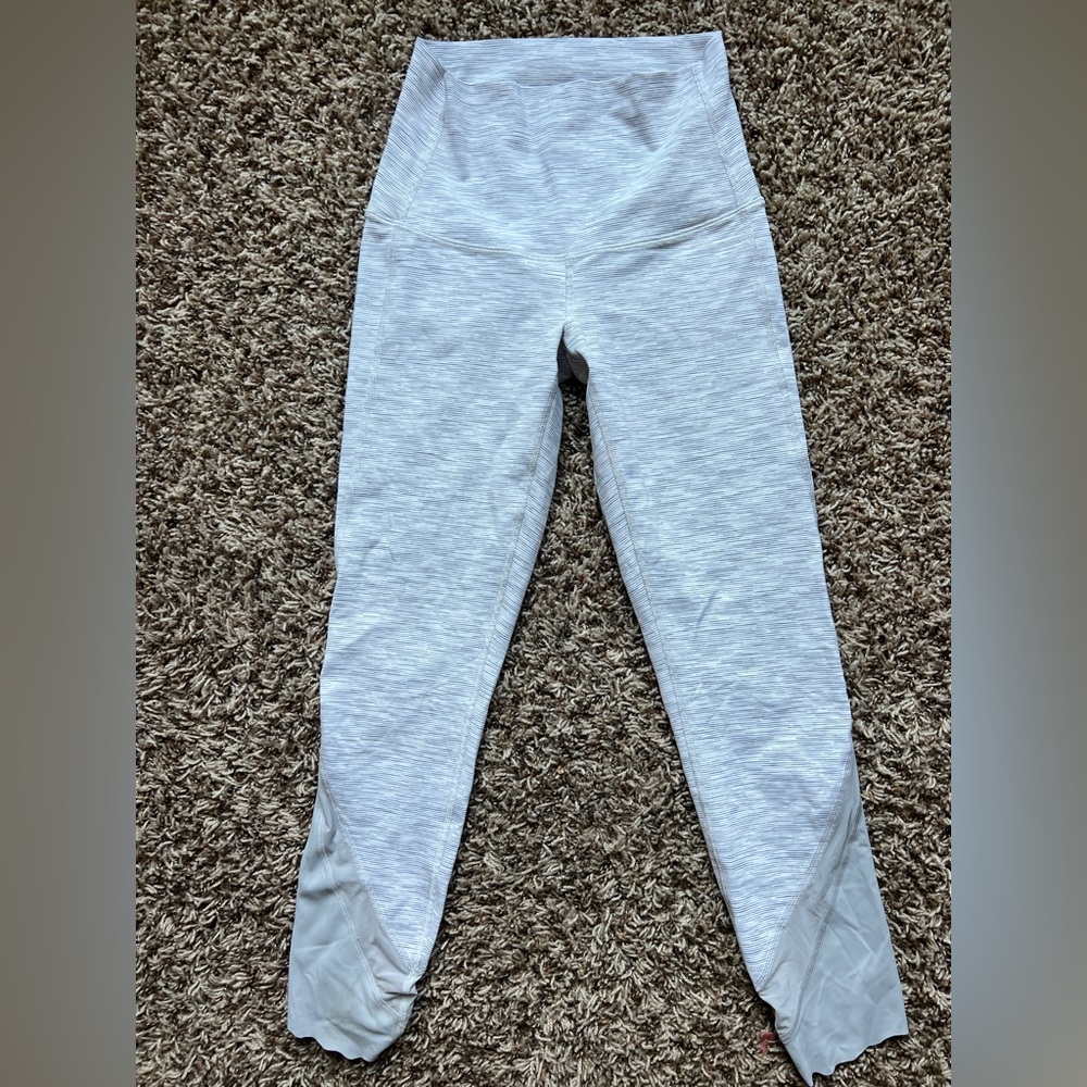 🔥NWT Lululemon Wunder Under HR 28” Luxtreme Sz 4
